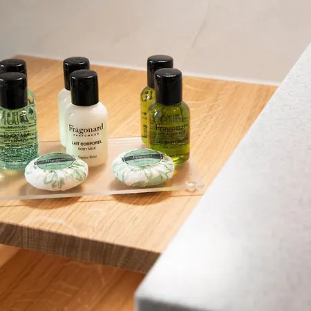 ドヌー オペラ ホテル