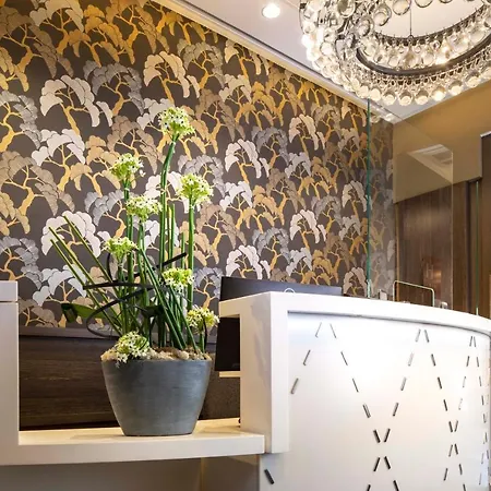 ホテル ドヌー オペラ 3*