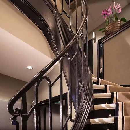 ホテル ドヌー オペラ 3*