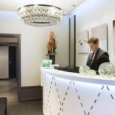 ドヌー オペラ 3* パリ