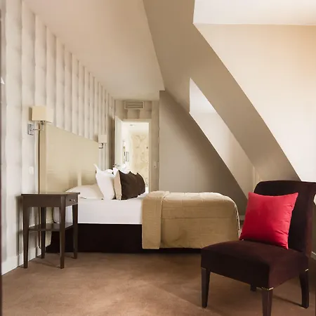 ドヌー オペラ 3* パリ